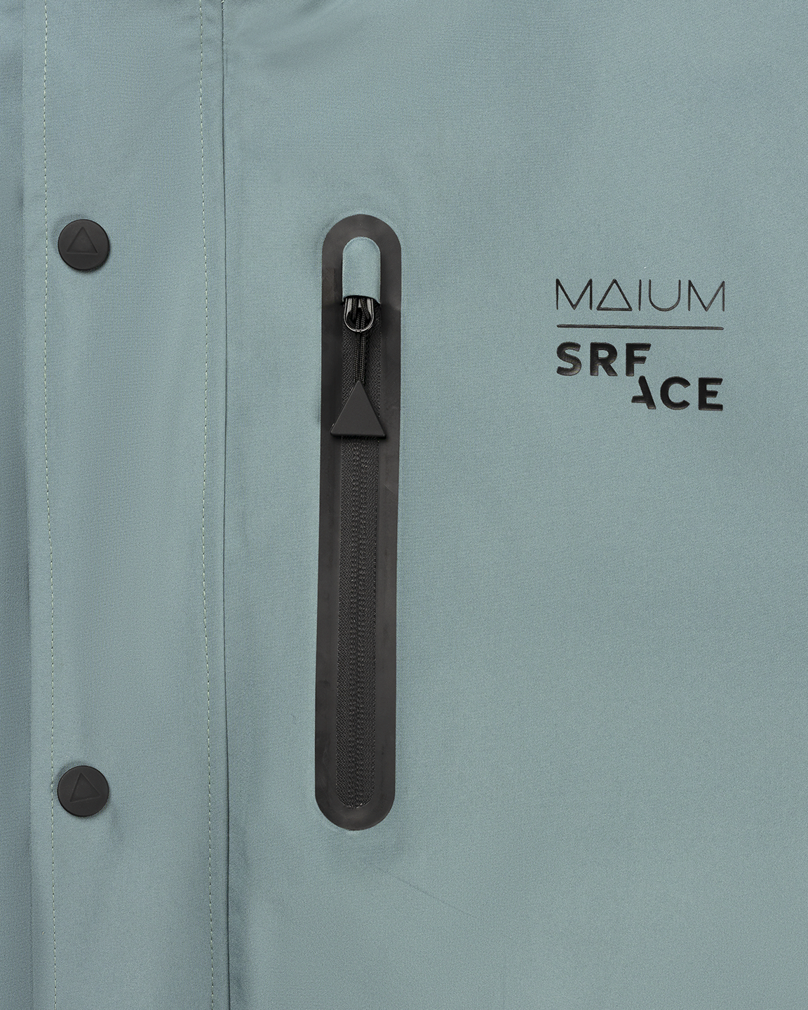 (33) MAIUM X SRFACE PONCHO (Sale)