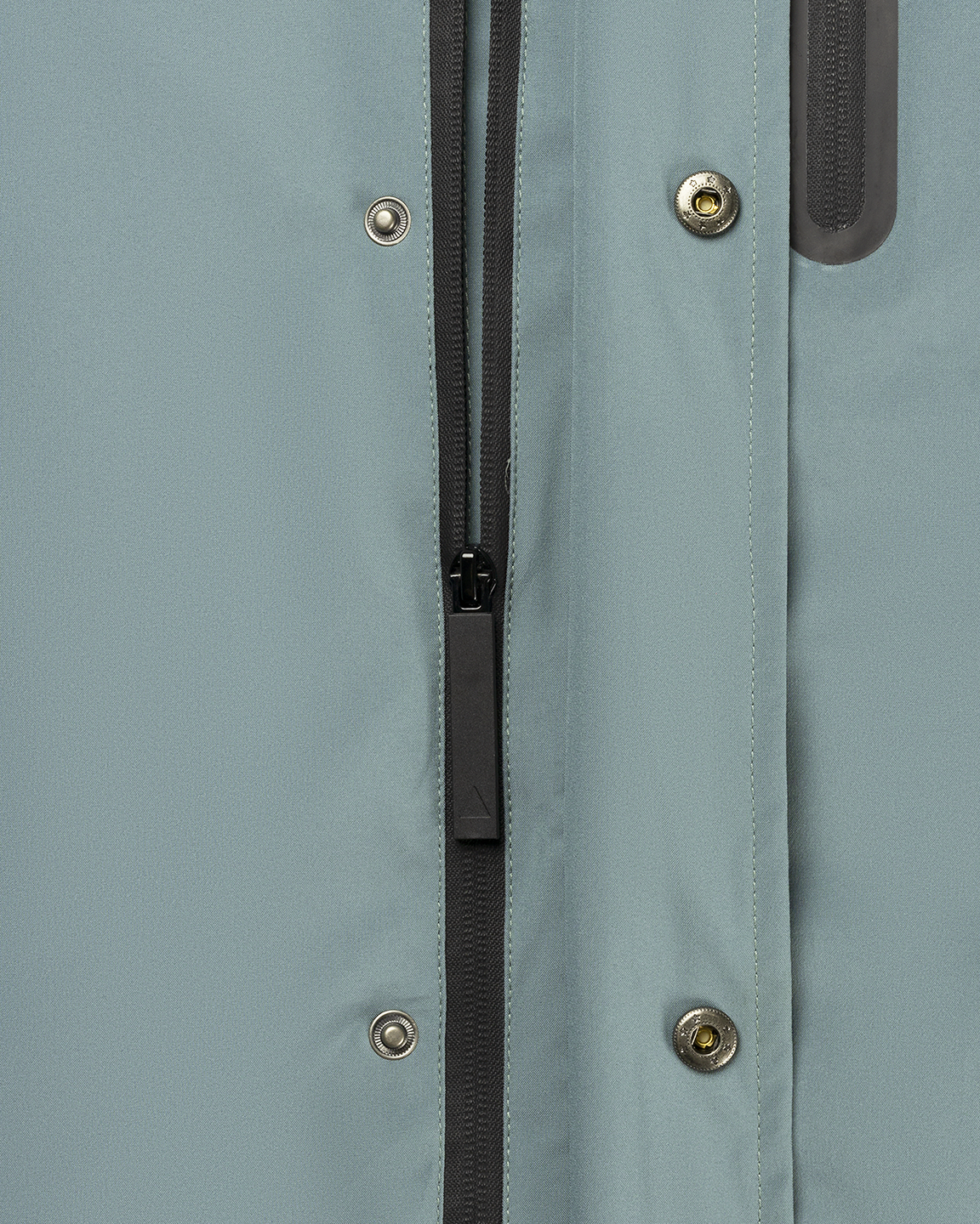 (33) MAIUM X SRFACE PONCHO (Sale)