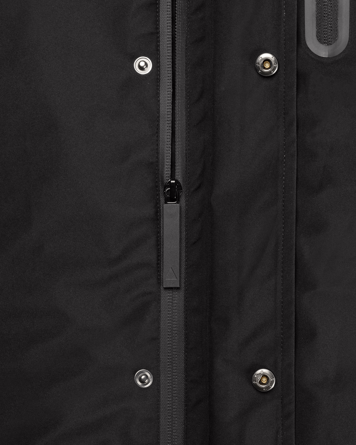 (33) MAIUM X SRFACE PONCHO