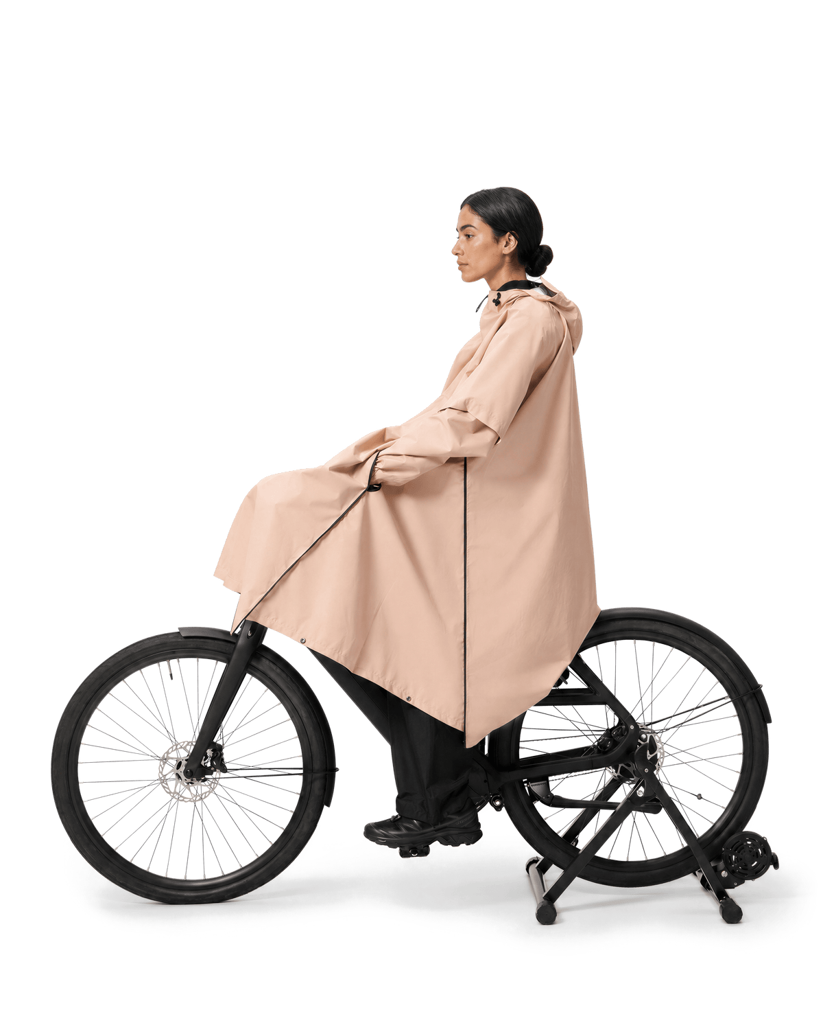 (08) MAIUM x Van Gogh Museum poncho
