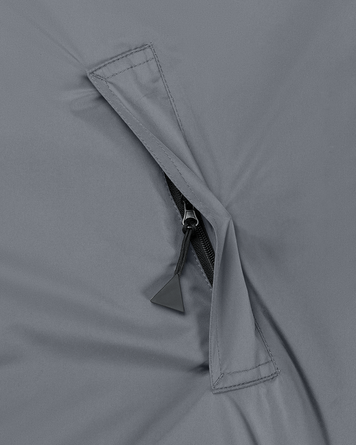 (29) Teddy Windbreaker