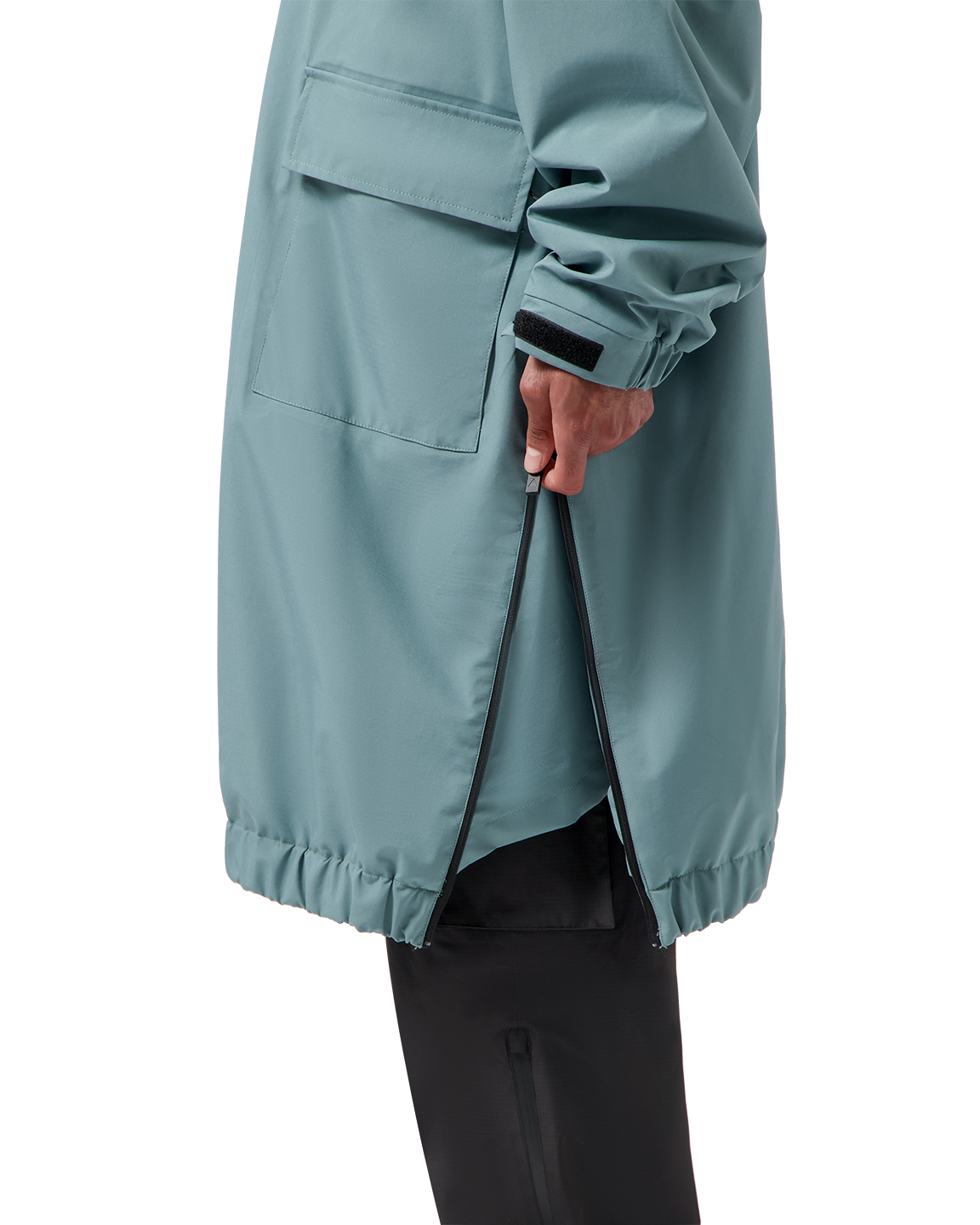 (33) MAIUM X SRFACE PONCHO (Sale)