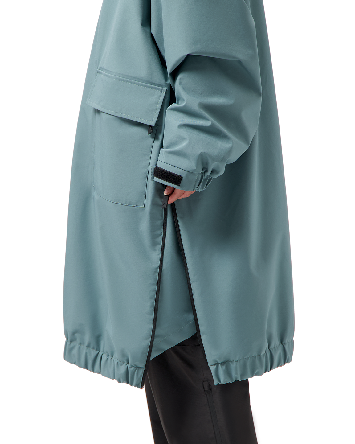 (33) MAIUM X SRFACE PONCHO (Sale)