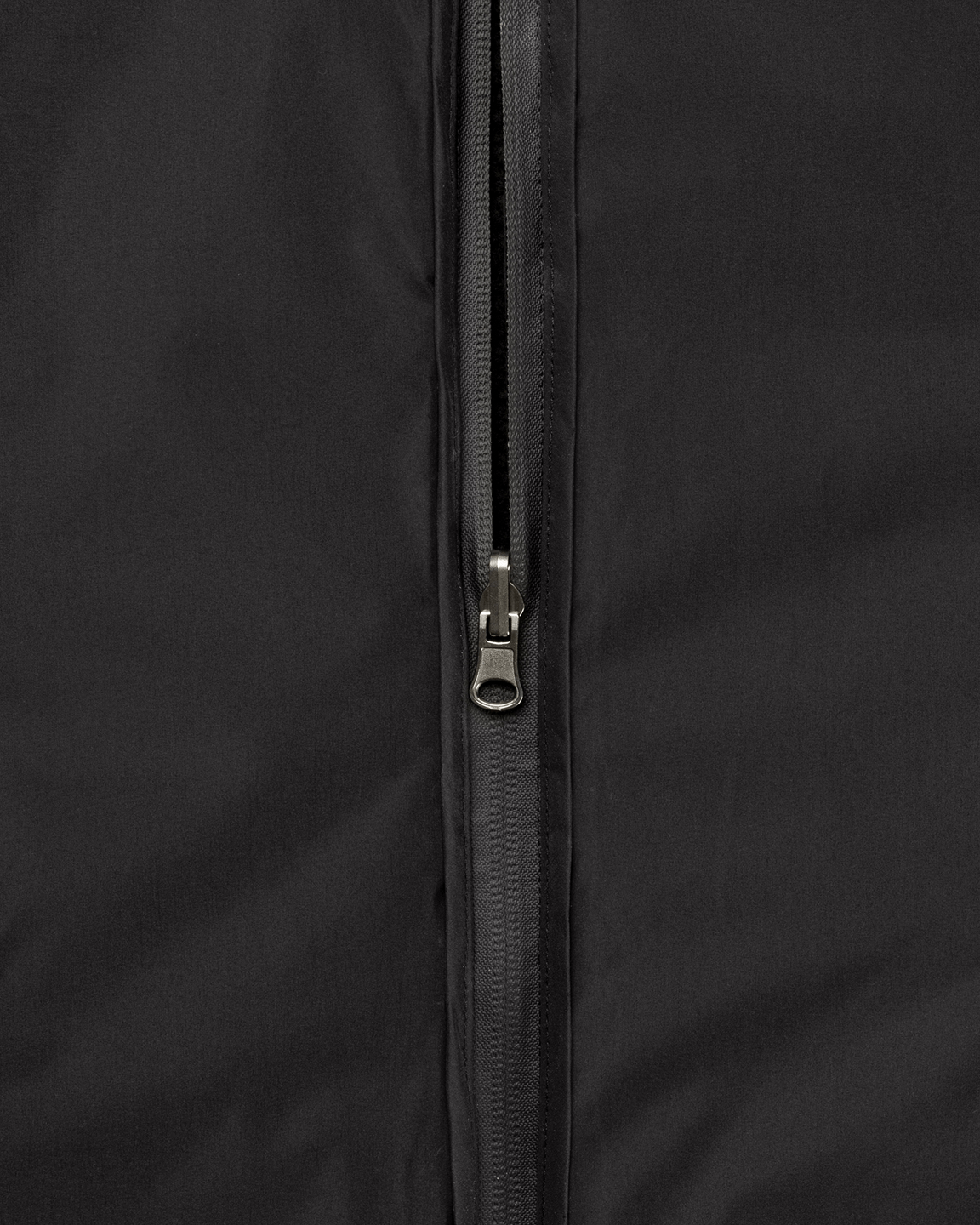 (29) Teddy Windbreaker