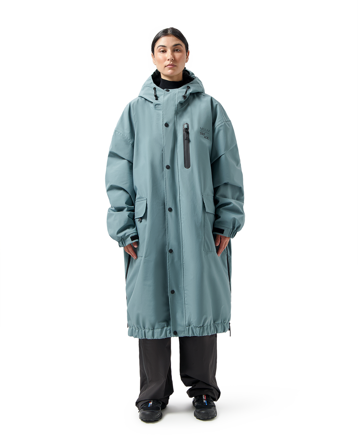 33 MAIUM X SRFACE PONCHO Maium